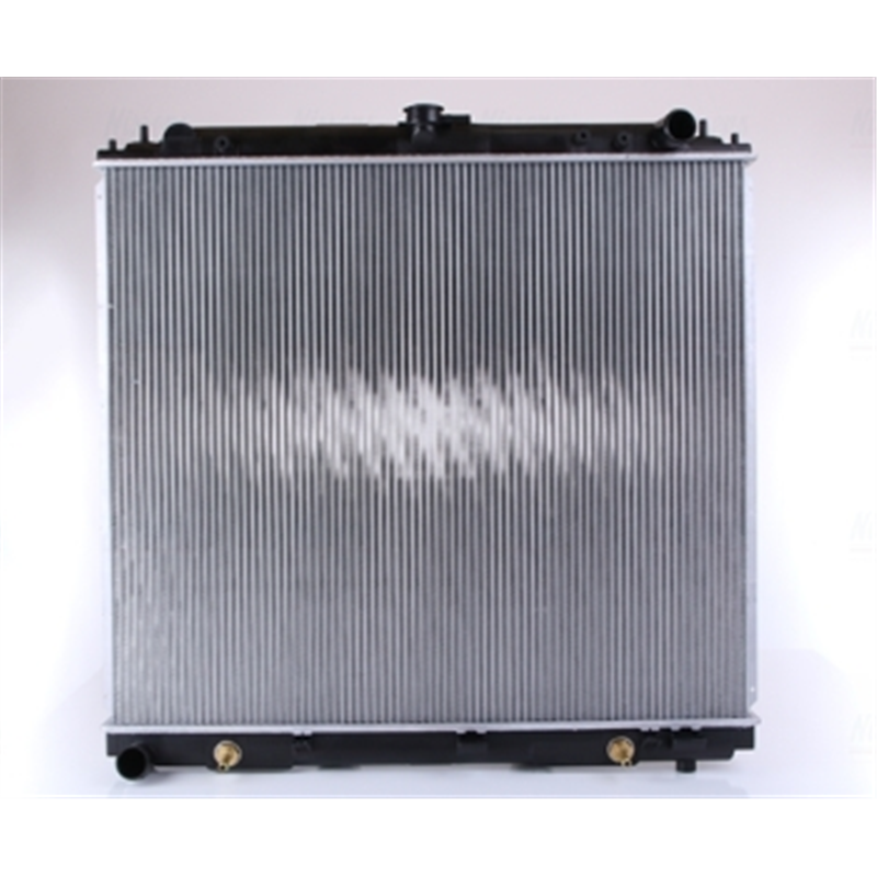 NISSAN NAVARA 4.0 2005- VQ40DE 24V 198KW  Auto 6 Cyl Radiator