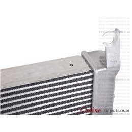 Nissan Navara I III NP300 NV350 Pathfinder 2.5 YD25 2005- Intercooler