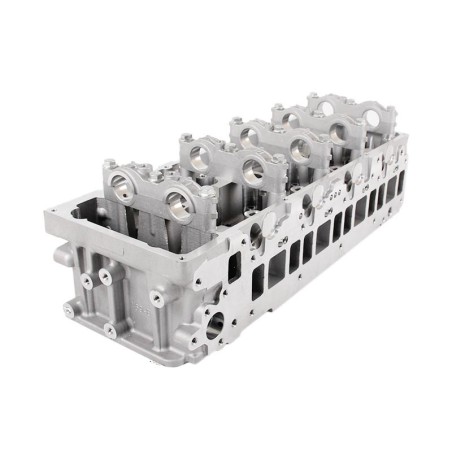 Mitsubishi Pajero III 3.2 DI-D 4M41 16V 118KW 00-06 Cylinder Head
