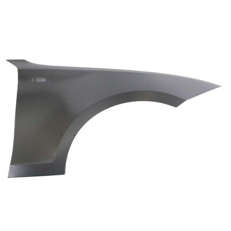 BMW 1 Series E82 04-10 Right Hand Side Front Fender with Hole
